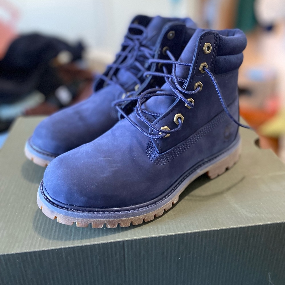 Timberland Boots Size 6.5 Women (NEW)
